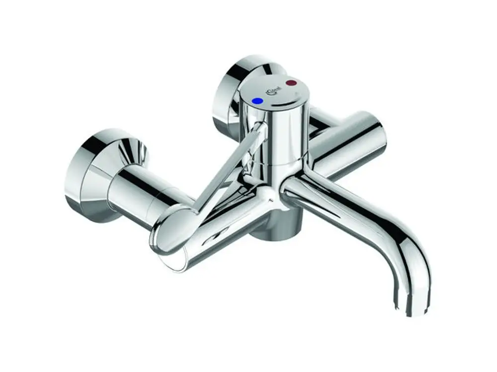 Thermostat-Wasserhahn von Ideal Standard in verchromter Ausführung mit zwei Griffen für Warm- und Kaltwasser an einer Wand montiert.